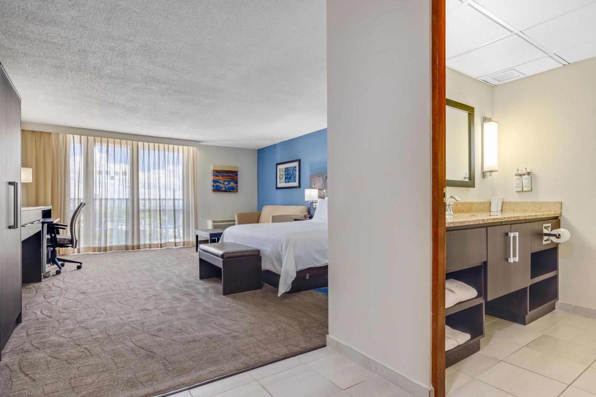 Holiday Inn Ponce & El Tropical Casino By Ihg Exterior photo