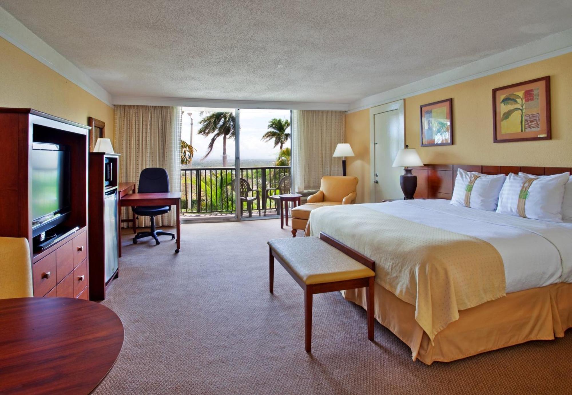 Holiday Inn Ponce & El Tropical Casino By Ihg Exterior photo