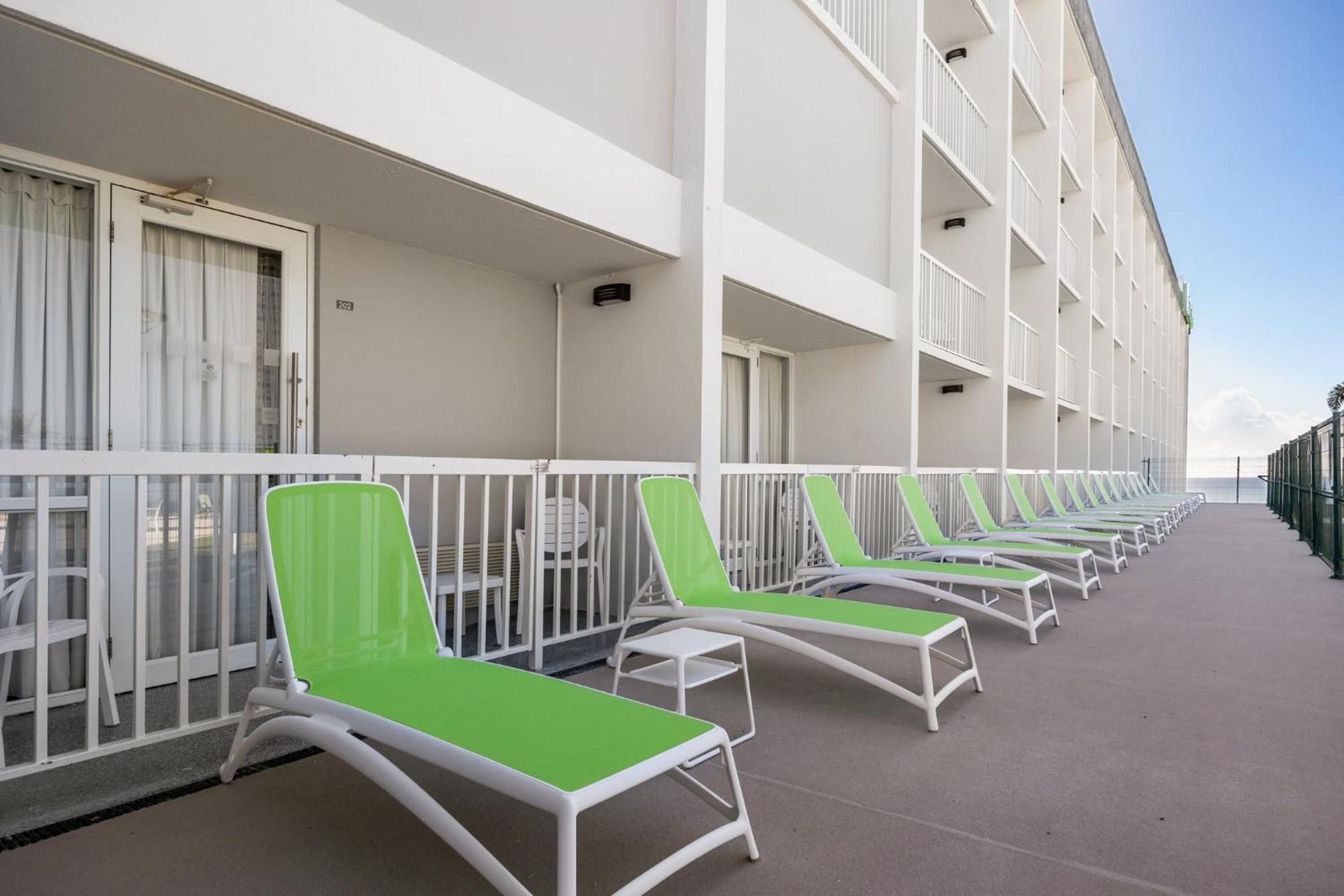 Holiday Inn Ponce & El Tropical Casino By Ihg Exterior photo